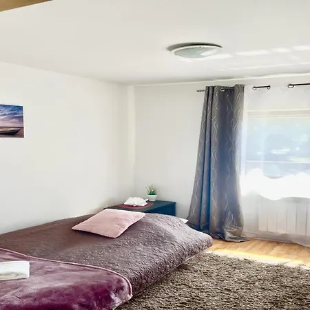 Spacious Modern Flat In Dabrowa, Cleaning Included Gostyn (Kamien)